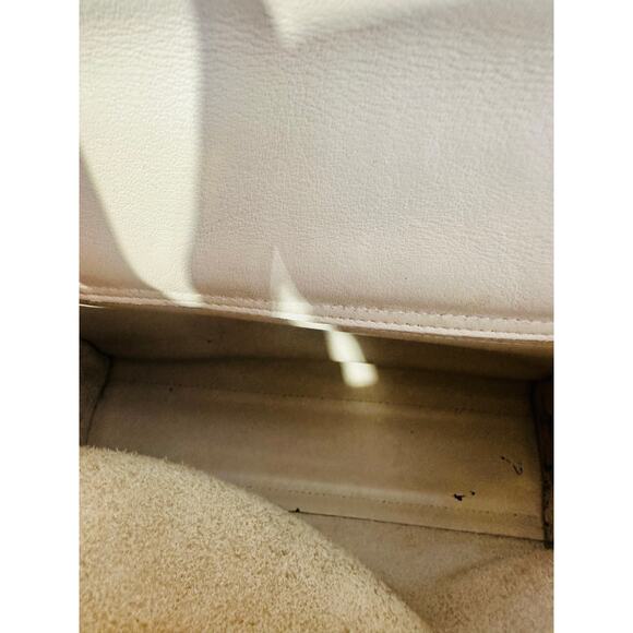 Vintage COACH 9870 Ivory Leather Court Brass Turn Lock Crossbody Strap Bag - Picture 13 of 13